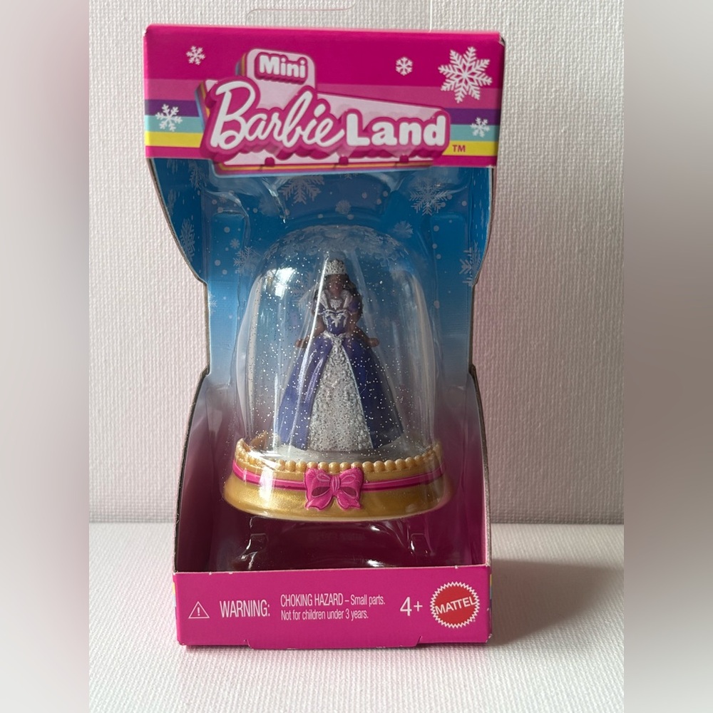 Mini BarbieLand Holiday Mini Doll in Snow Globe Christmas Barbie Cake Topper